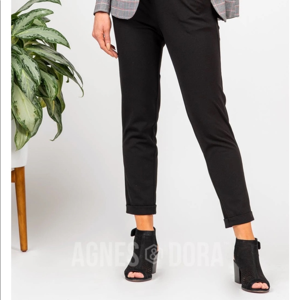 Agnes and Dora Weekday pant size Large